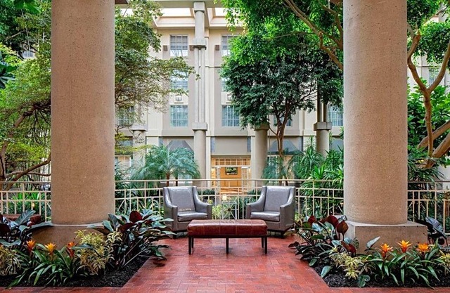 4-Star Hotel ∙ Hyatt Regency Greenwich