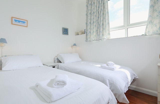 4 Thornlea Mews, HOPE COVE