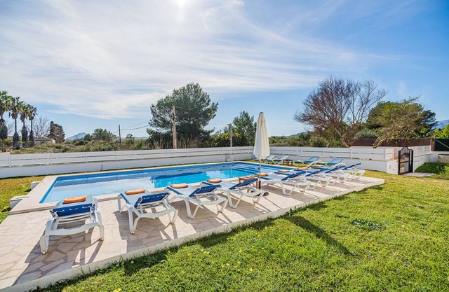 460 m² Villa ∙ 4 bedrooms ∙ 8 guests