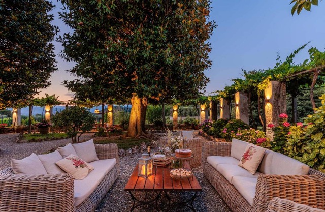 Magnolie Villa Lucca Garden The Hamlet Of Vorno 