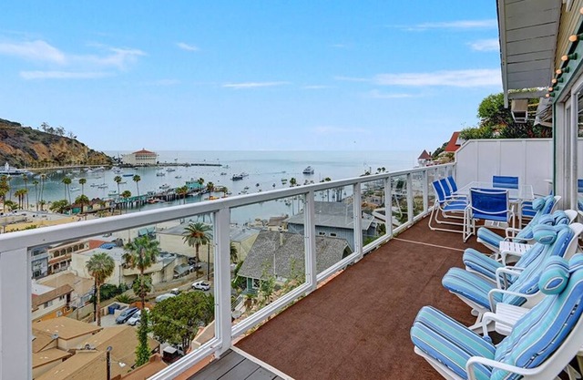 5 Bdrm Home, Vaulted Ceilings, Amazing 180 Degree Ocean View - 176 Middle Terrac