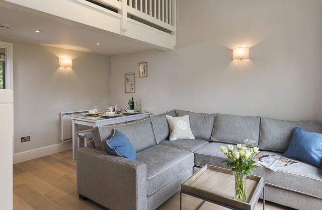 5 Keeper's Cottage, Hillfield Village, DARTMOUTH