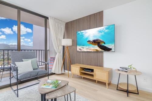 5 min Beach Walk, Upscale with Parking, No Resort Fee