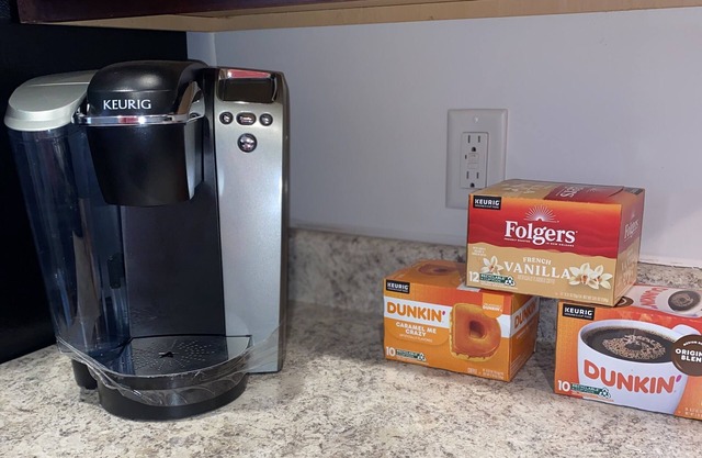 5 mins from Downtown! Spacious + Modern 2 BR