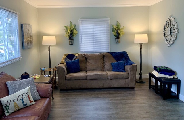 5 minute walk to Notre Dame University! 3 Bedroom home in South Bend, Indiana