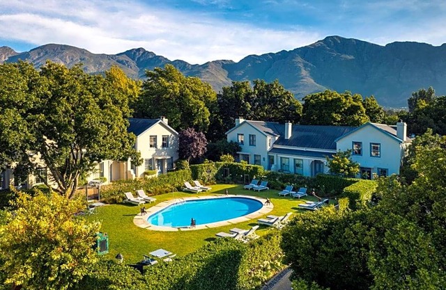 5-Star Hotel ∙ Le Quartier Francais