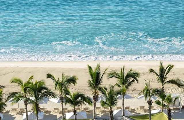 5 Star Luxe Beach Resort 2BR 3ba