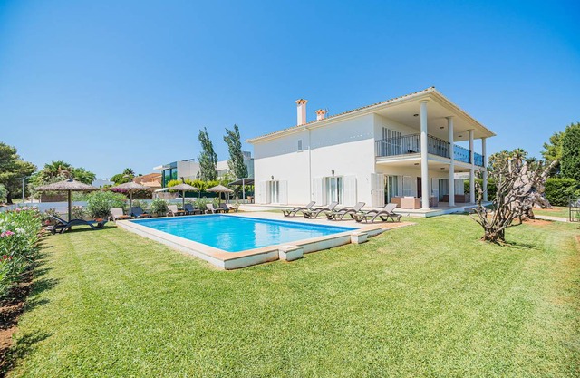 500 m² Villa ∙ 6 bedrooms ∙ 12 guests