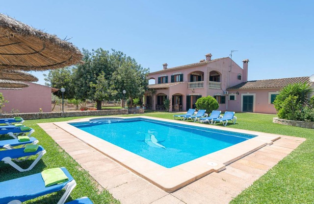 508 m² Villa ∙ 5 bedrooms ∙ 10 guests