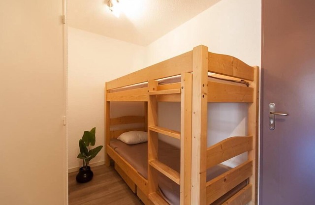 50m from ski slopes, 3rd floor, balcony, tv, ski locker, 40m², Serre Chevalier