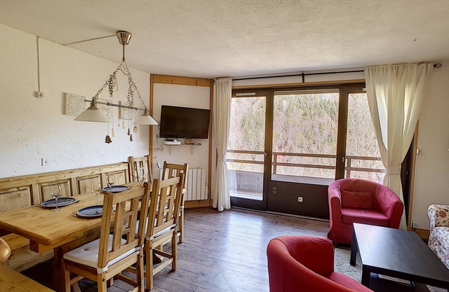 51 m² Apartment ∙ 3 bedrooms ∙ 6 guests