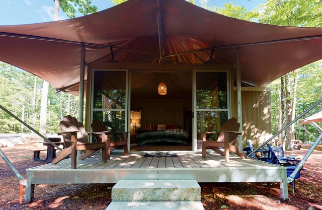 Tent At Point Sebago Resort 