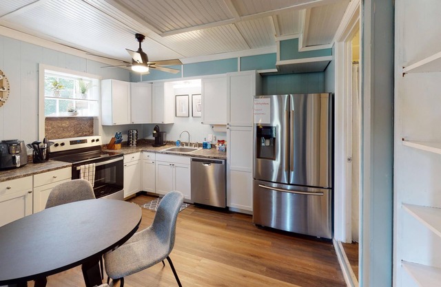5BR Combo Stay | Hot Tub, Grill, Extended Stays