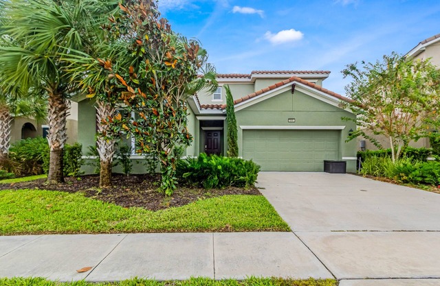 6 BED | 4 BATH Wealth Villa w/Gamesroom & POOL 7049Oak