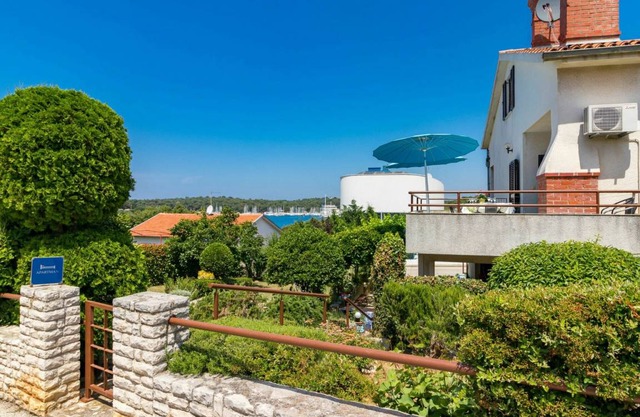 65 m² Apartment ∙ 3 bedrooms ∙ 4 guests