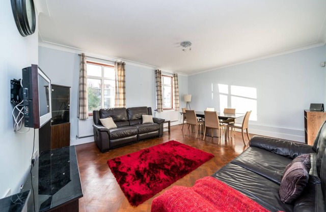 65 m² Apartment ∙ 3 bedrooms ∙ 6 guests