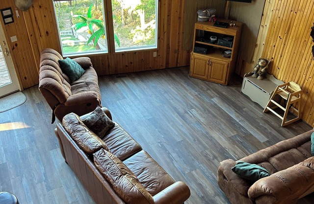 6BR/3BA Home Sleeps 20 -410 nightly/Holiday rates apply