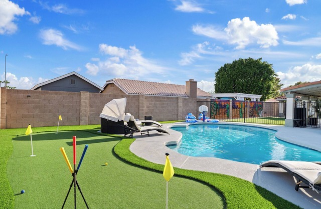 6BR Retreat w/Heated Pool & Games | Phoenix Area | Sports Fun Nearby