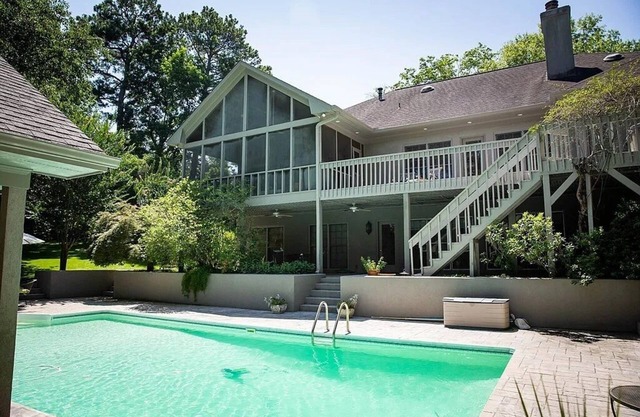 7-Bedrooms Open Concept, 6 Bathrooms, Pool/HotTub-CopperCreek Tennis & FortMoore