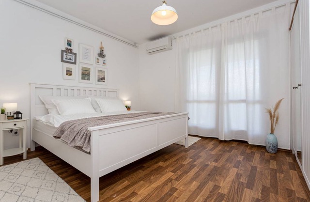 70 m² Apartment ∙ 2 bedrooms ∙ 5 guests