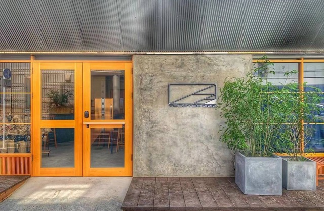 70 m² Hotel ∙ 1 bedroom ∙ 15 guests