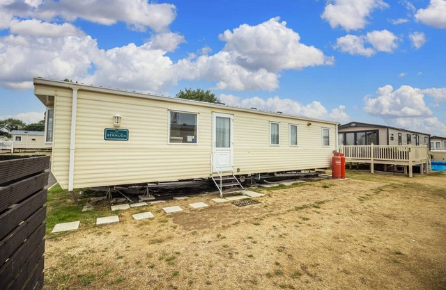 8 berth caravan with WiFi at Valley Farm Holiday Park ref 46585V