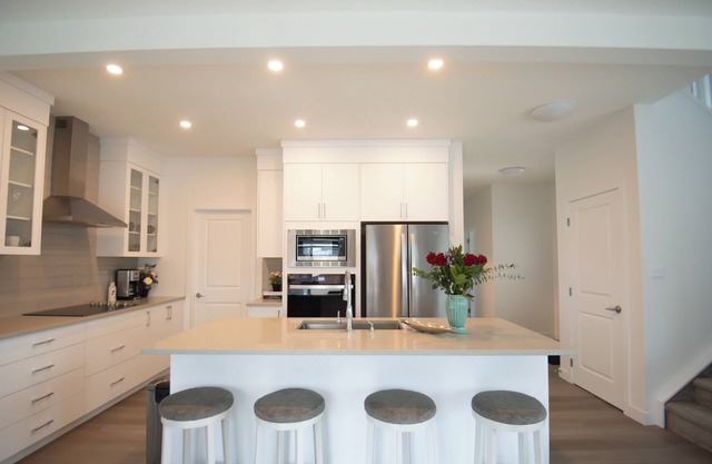 8 pax* NEW House *GYM* Garage parking*Airport*Dog friendly