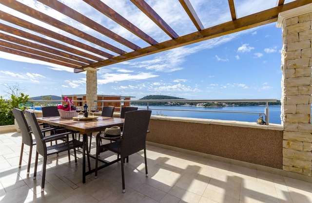 80 m² Apartment ∙ 3 bedrooms ∙ 6 guests
