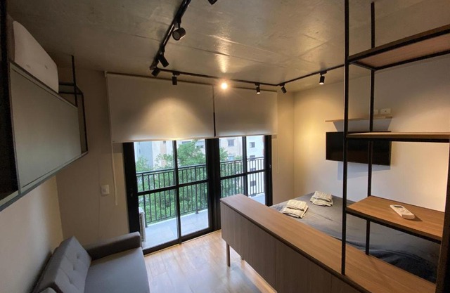 82 New studio next Paulista Av, fast wifi and balcony