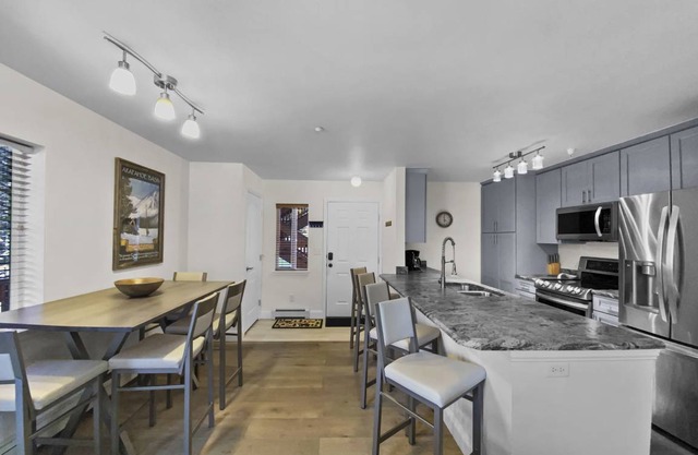 86 m² Condo ∙ 2 bedrooms ∙ 5 guests