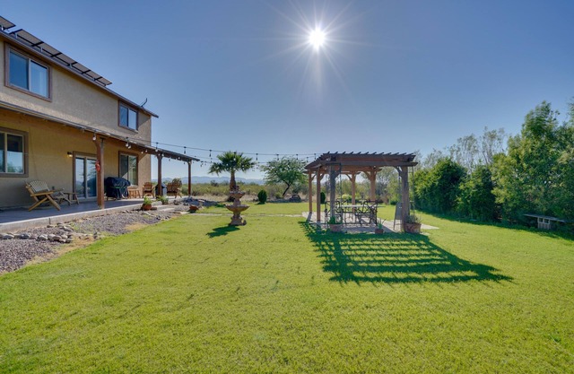 9 Mi to Sahuarita Lake Park: Getaway w/Game Room