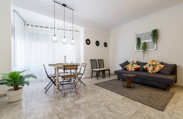 90 m² Apartment ∙ 3 bedrooms ∙ 7 guests
