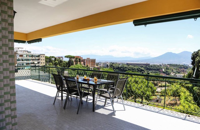 90 m² Apartment ∙ 2 bedrooms ∙ 6 guests