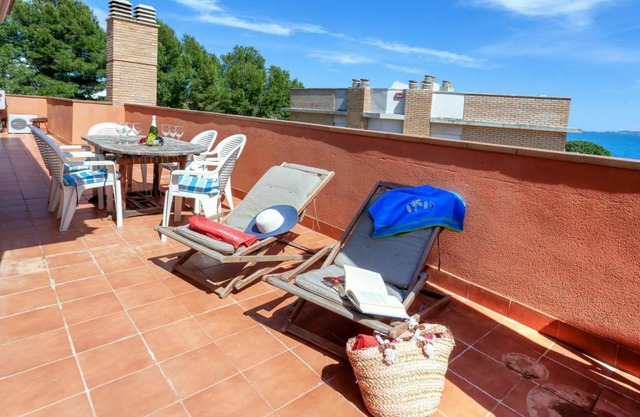90 m² Apartment ∙ 3 bedrooms ∙ 6 guests