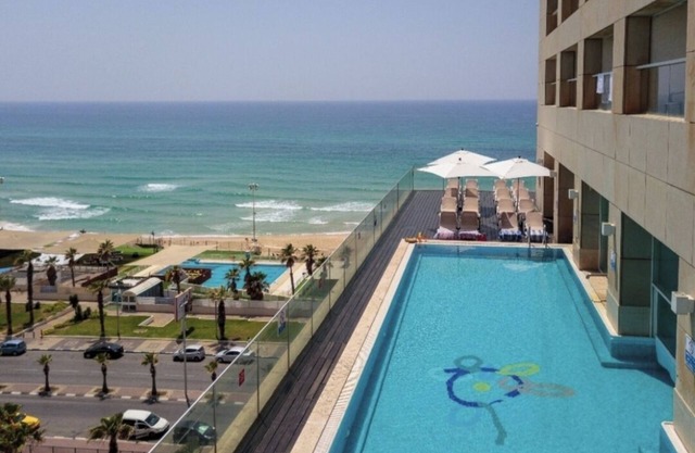 907GO to Bat Yam balcony,sea ​view.Free parking