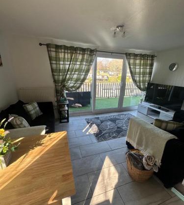 92 Lake View