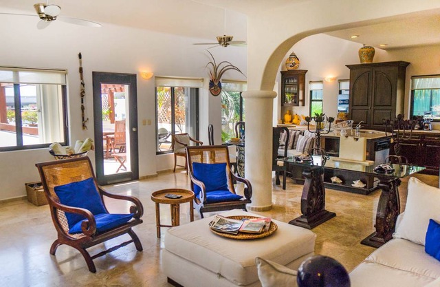 93 m² Condo ∙ 2 bedrooms ∙ 5 guests