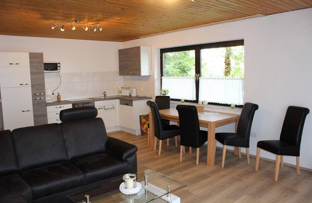 95 m² Apartment ∙ 2 bedrooms ∙ 5 guests
