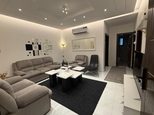A Cozy 2BRD Apt