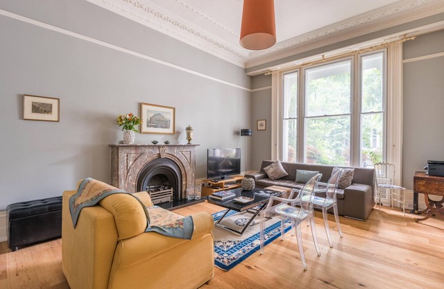 A Grand Passion - Two Bedroom Apartment, Sleeps 4