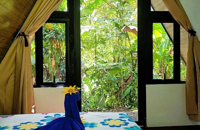 A Peaceful Rainforest Retreat Near Arenal Volcano! #3nn