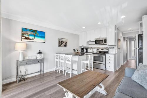 A145 HH Beach & Tennis Resort