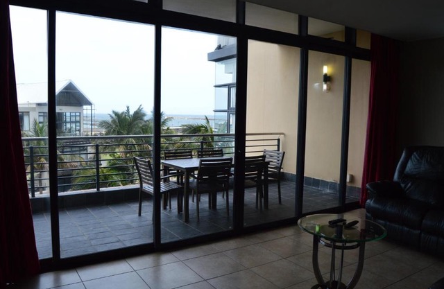 Accommodation Front - Deluxe 6 Sleeper with Rooftop Pool
