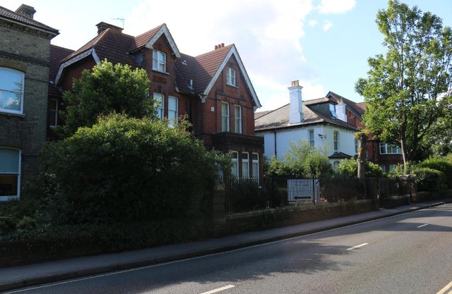 Acorn Lodge Guest House - Free parking