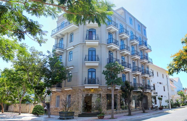 AHA Monaco Hotel Phan Thiet