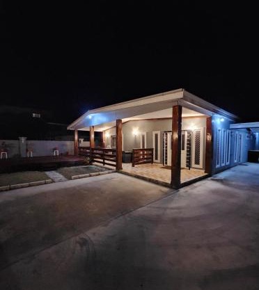 Aholelei Beach Home