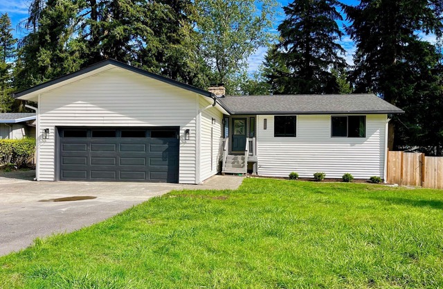 Airy Modern Farmhouse 5BR/3BA Oasis w/Fast Wi-Fi