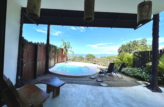 Akua Ocean View Suites