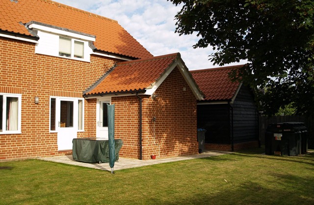 Alexandra Place 3 bedroom self catering holiday let for parties up to 5