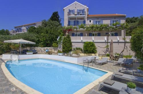 Alexanna Studio Apartments